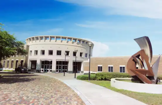 オーランド美術館周辺のホテル