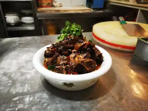 后套圪蛋铁锅炖菜