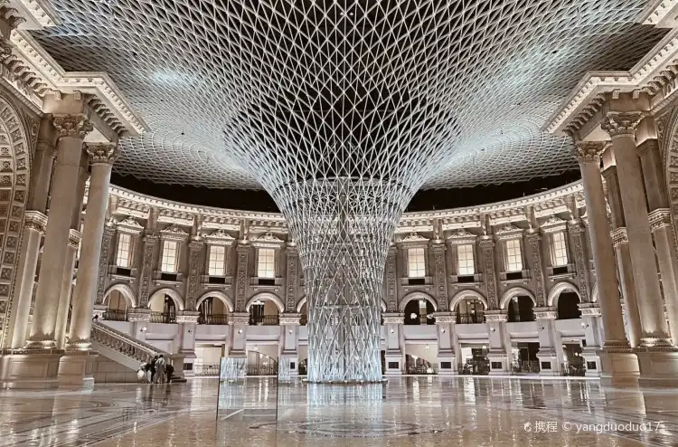 Hotels near Louvre International Furniture Exhibition Center