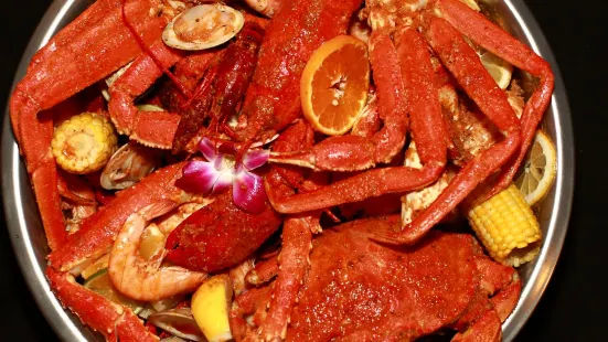 Nauti Cajun Crab