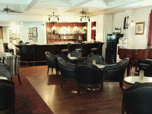 Elephant Bar
