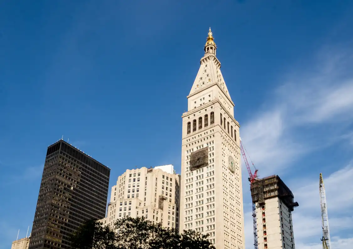 Hotels near Tower Life Building