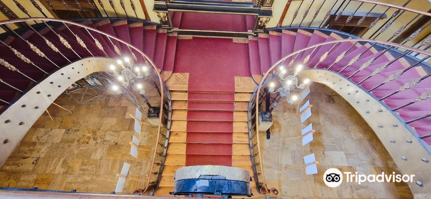 2_The Museum of Bucharest