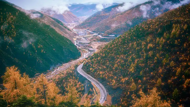 Hotels in Yajiang