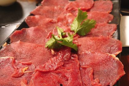 Dao Cheng A Bite of Bacon pigs feet soup pot