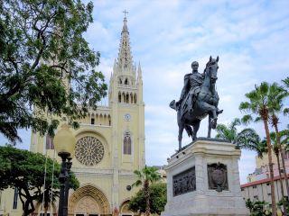 vuelos a Guayaquil desde Saint Thomas