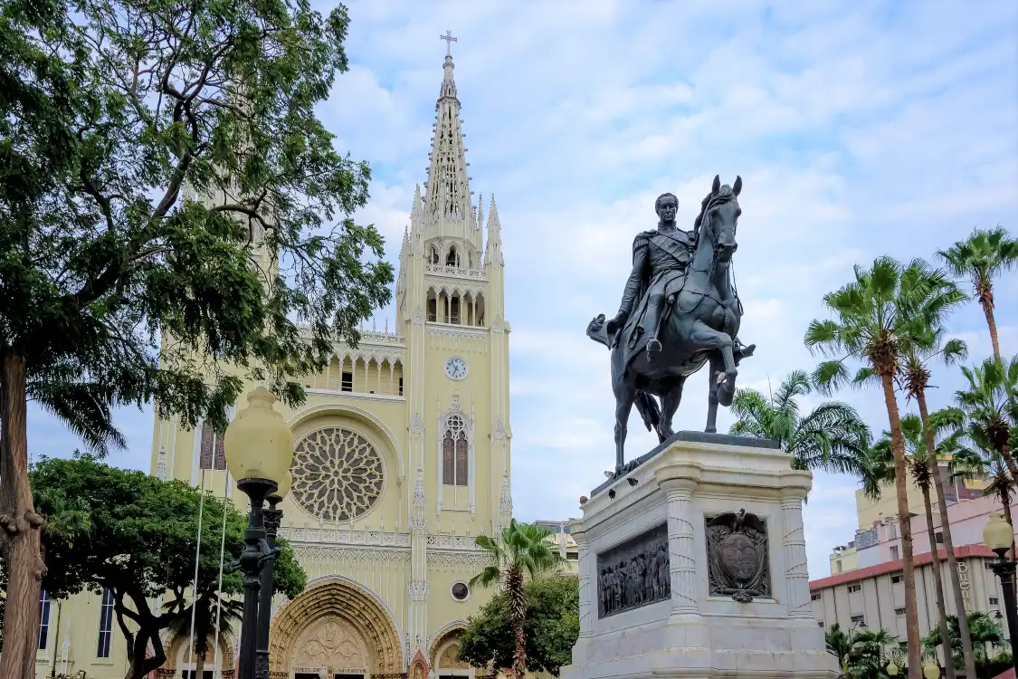 Hotel dekat Parque de las Iguanas