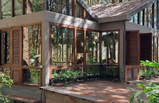 Rung Thong Mo Farm & Bistro