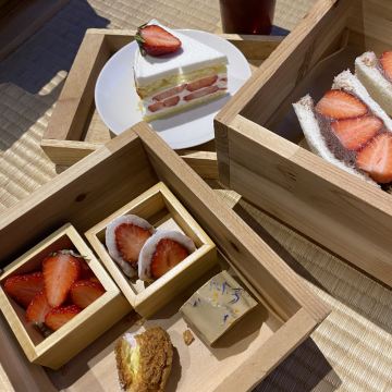 카페 어니언 성수 (Cafe Onion Seongsu)