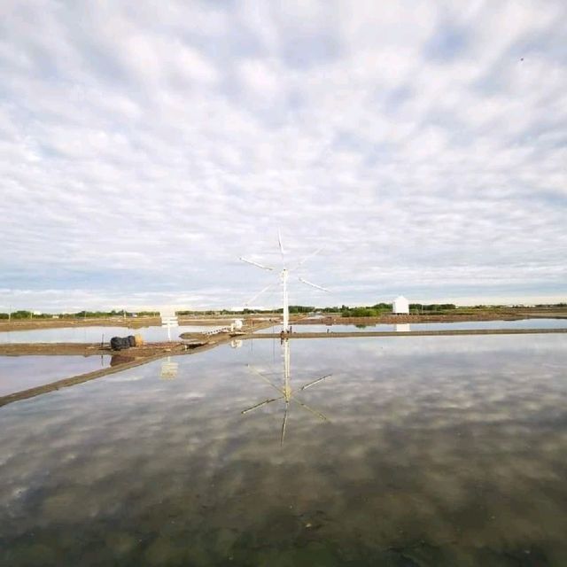 คาเฟ่นาเกลือ SALT LAKE DE MAEKLONG 
