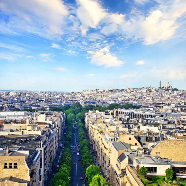 Hotels near Montmartre