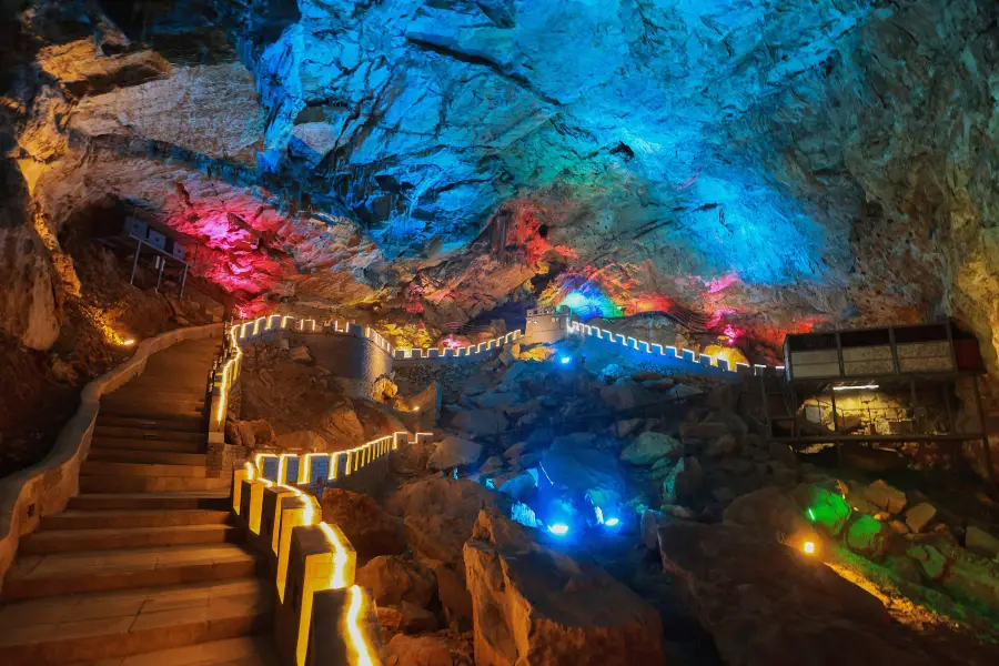 Mentougou Baqi Cave