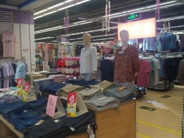 华润万家(东方广场店)