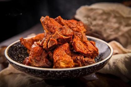 JIAO ZUO SHI YING BIN GUAN ZHONG CAN TING