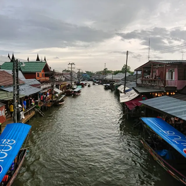 แจกแผนทริปอัมพวา ฉบับเริงร่าเคียงสายน้ำ