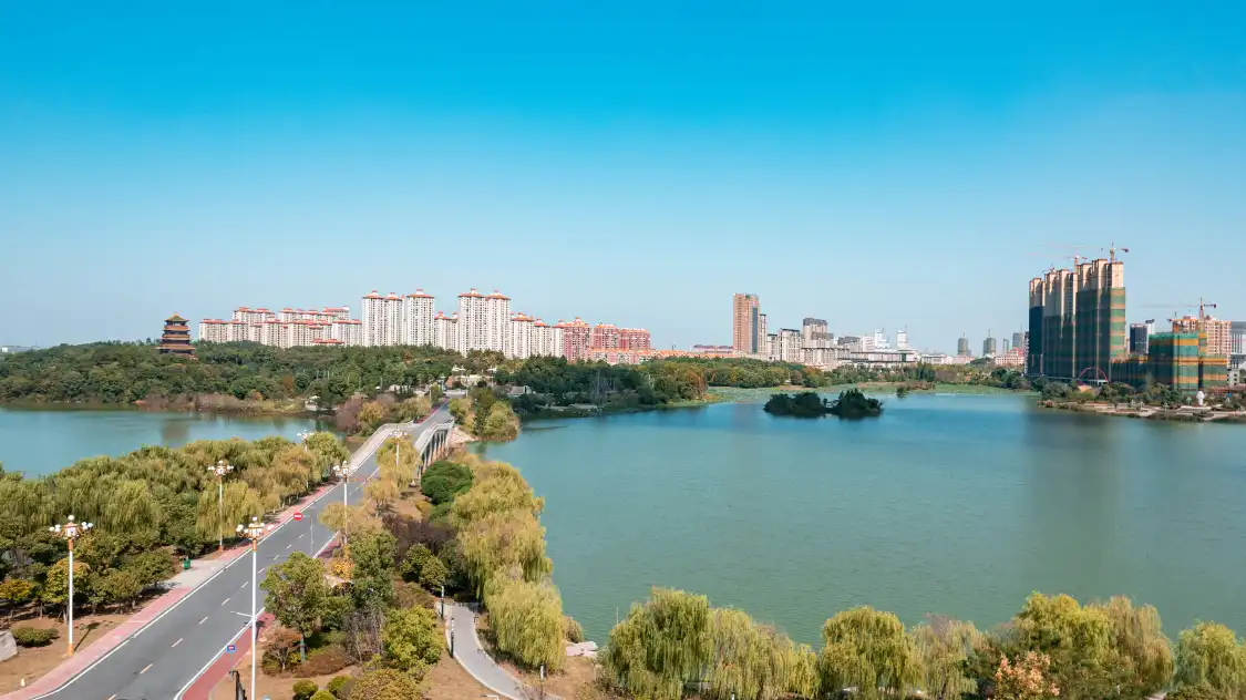 Hotels near bai lian hu shi di gong yuan