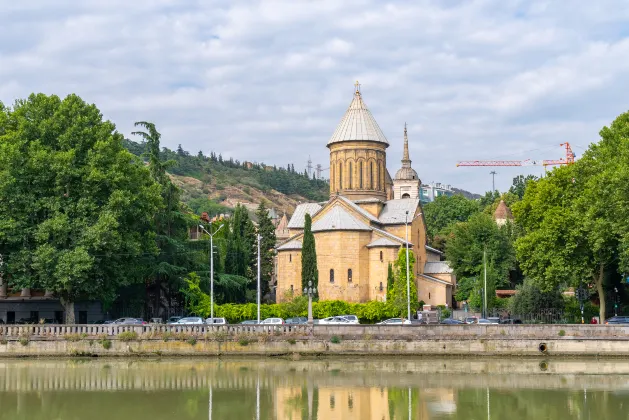 โรงแรมใกล้ქუთაისის ხარების ეკლესია