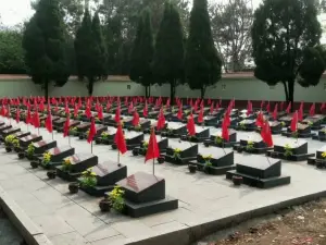 法卡山英雄紀念碑園