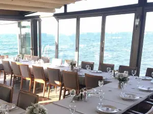 Top 5 Restaurants for Views & Experiences in Izmir