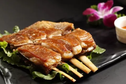 蒙艾里民族传统菜蒙餐