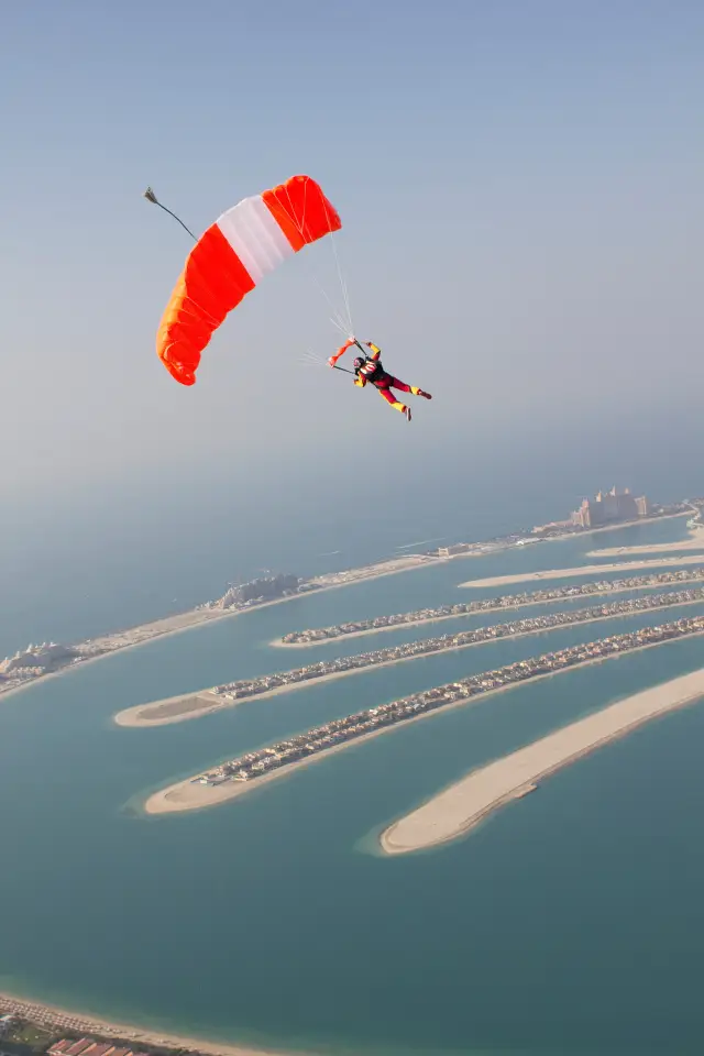 Skydiving in Dubai