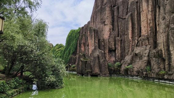 Zhongguo Fojiao Si Daming Mountain