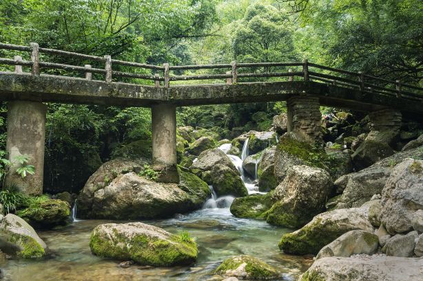 청성후산(칭청 호우샨)