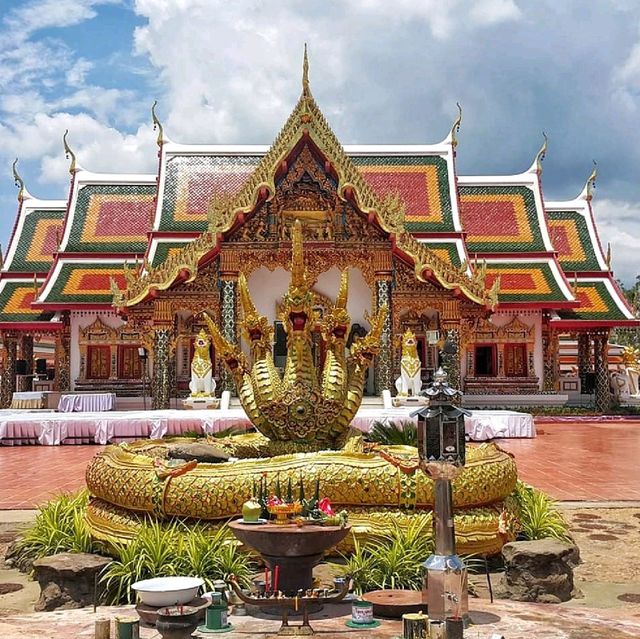 วัดพระธาตุเชิงชุม วรวิหาร