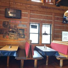 Montana’s BBQ & Bar User Photo