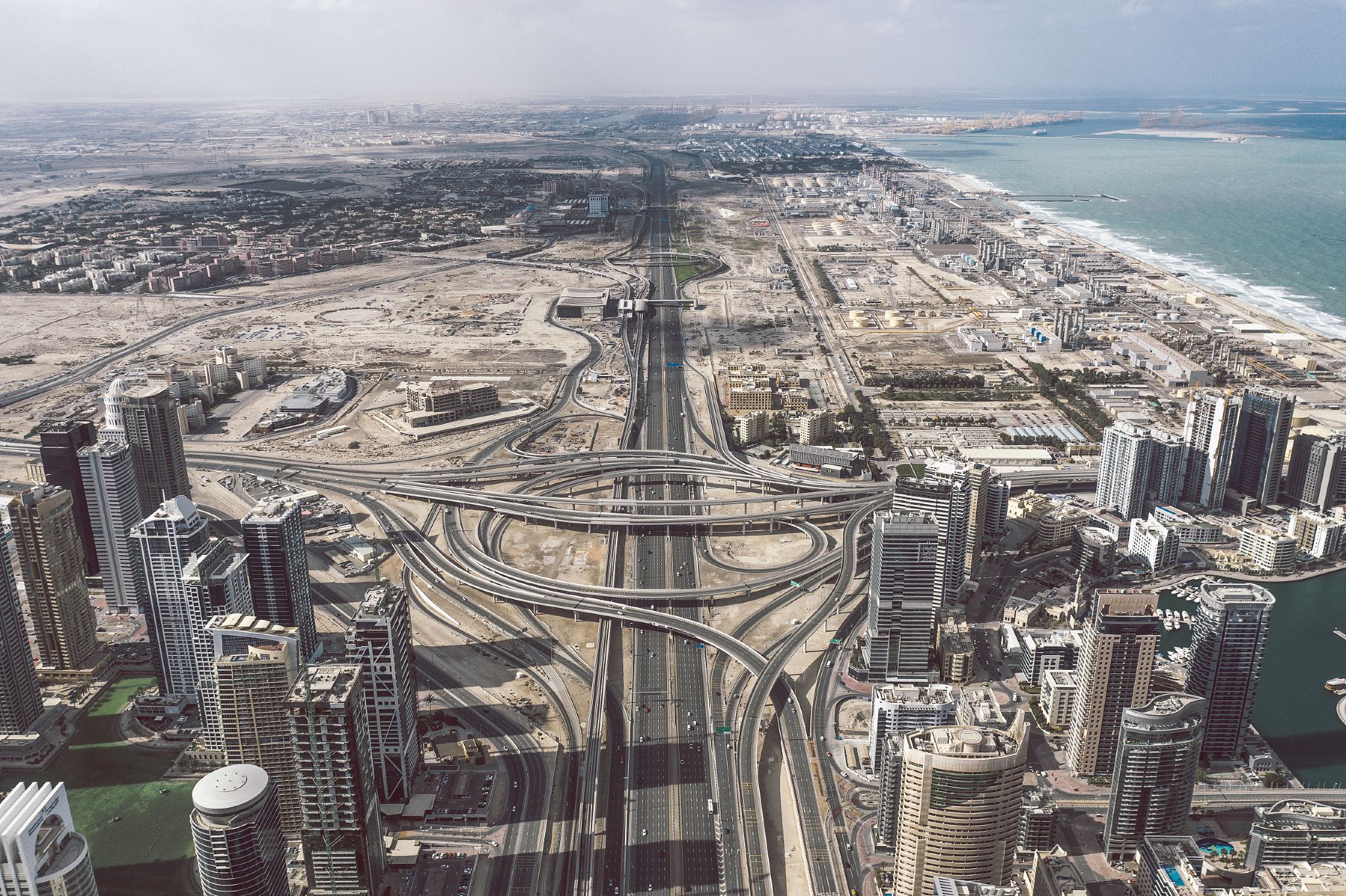 Helicopter Rides in Dubai: Aerial Sightseeing Tour in Dubai|Enjoy a Panoramic View of Palm Jumeirah and Burj Khalifa
