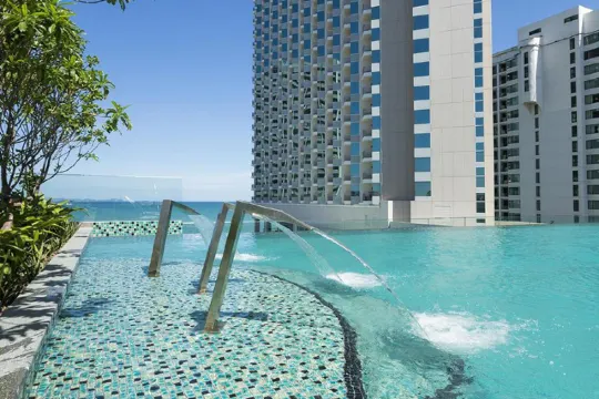 10 ที่พักพัทยาแนะนำ สะอาด ปลอดภัย หลับสบายแน่นอน