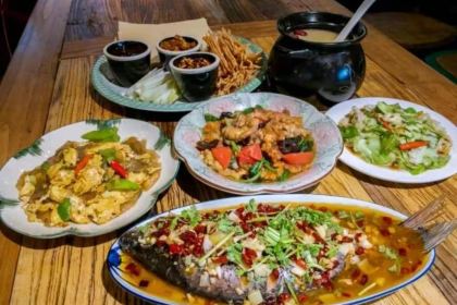 官邸水景餐厅(台儿庄古城店)