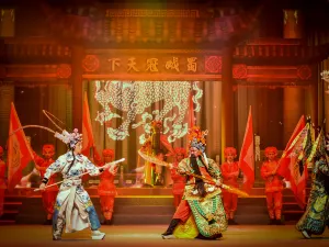 Fu Rong Guo Cui Sichuan Opera with Face-changing & Fire-breathing