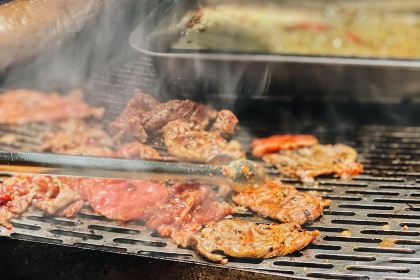 胡四哥特色烧烤店(丹巴店)