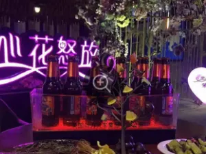 心花怒放音樂主題清吧