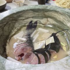 渔珺传奇石锅鱼(肃宁店) User Photo