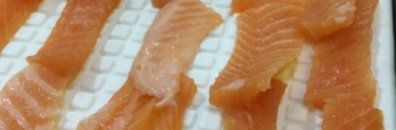 東江湖遊水三文魚美食城