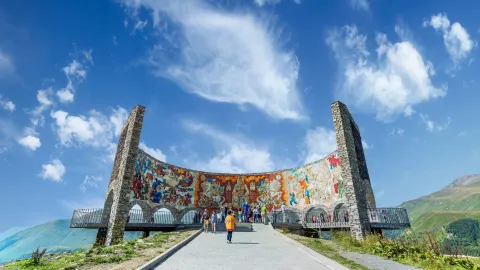 Georgia-Russia Friendship Monument attraction in Georgia