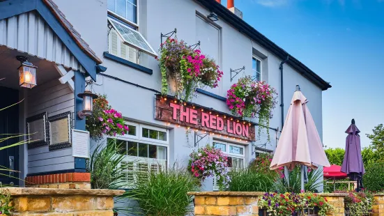 The Red Lion Chobham