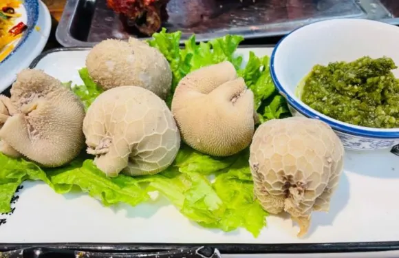科爾沁烤全羊