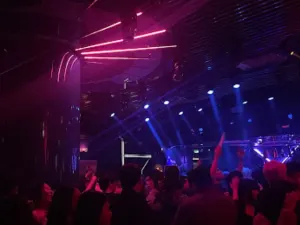 Club W