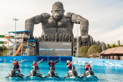 Nanshan Hot Spring Resort · Water World