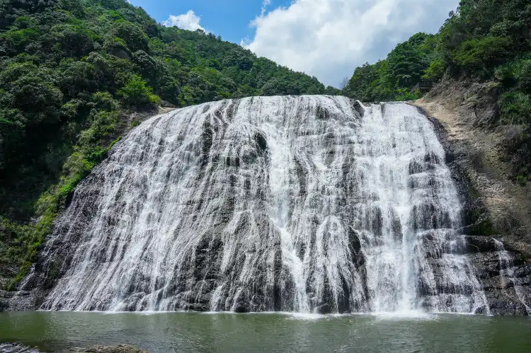 Hotels near Nine Bends and Eighteen Streams