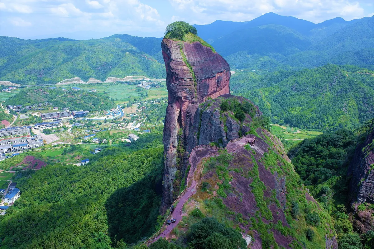 Tongtianzhai Scenic Area