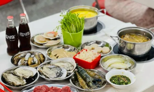 SEAFOOD HOT POT