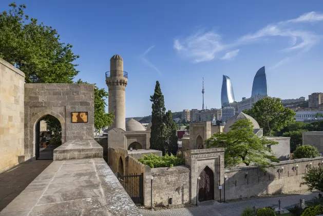 Hotel dekat Center of Baku