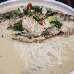 Spicy Thai Noodle Place 여행 사진