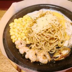 Iron House Kopitiam ảnh của người dùng