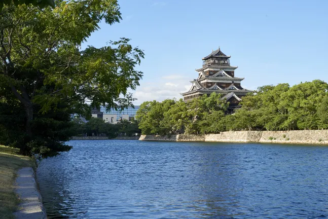 Flüge von Hiroshima nach Okinawa