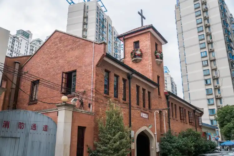 Hotels near Shanghai Christian Church Qingxin Church (South Gate)